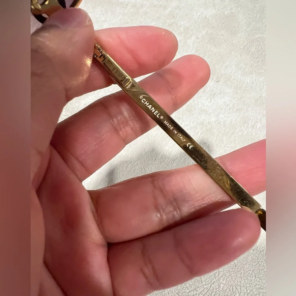 CHANEL Purple Gradient Rimless Sunglasses with Gold Accents - Picture 3 of 9